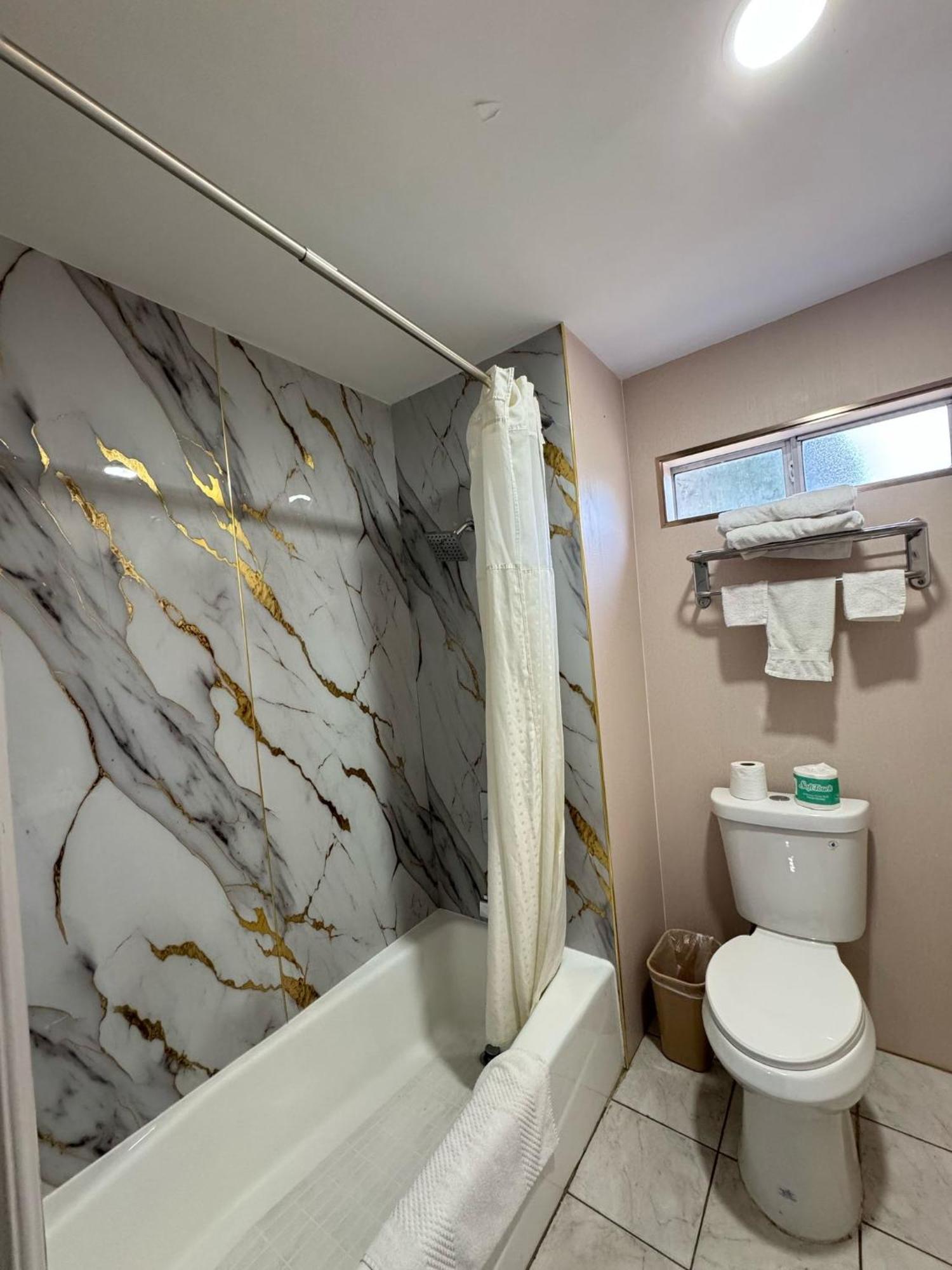 Rodeway Inn Ventura Dış mekan fotoğraf