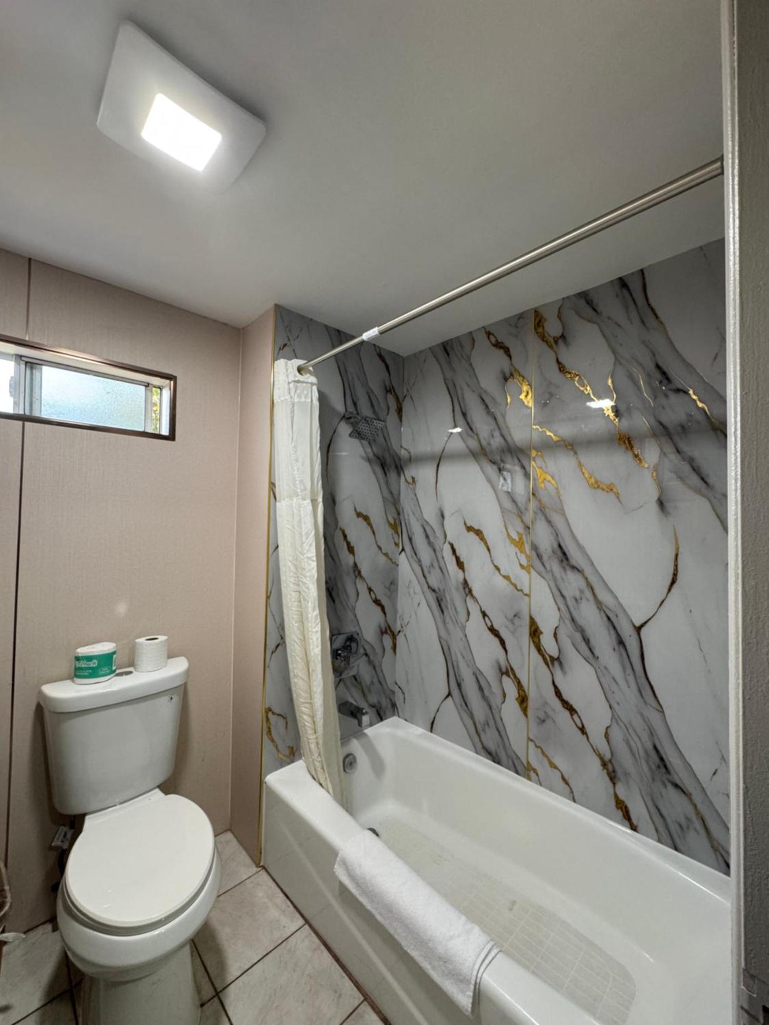 Rodeway Inn Ventura Dış mekan fotoğraf